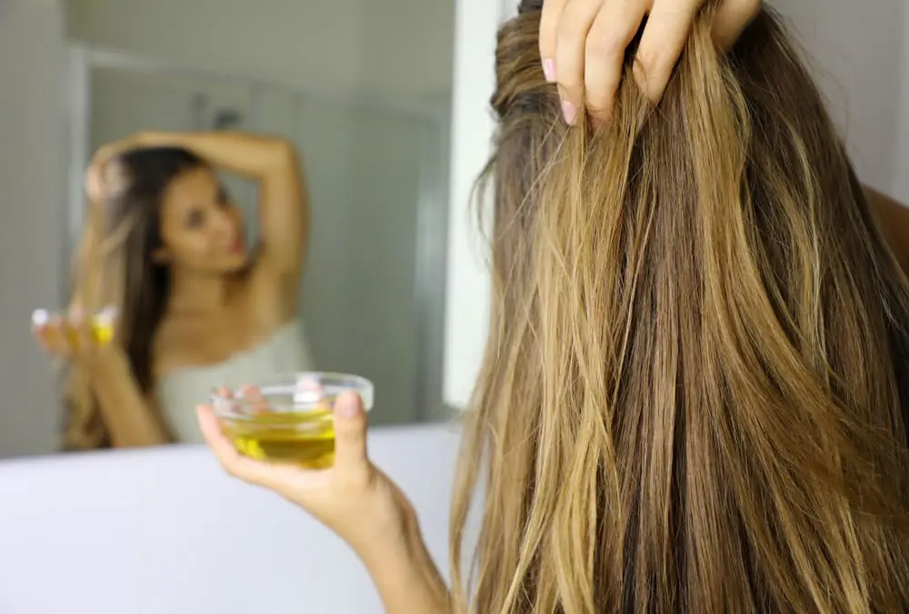 pelo liso y brillante