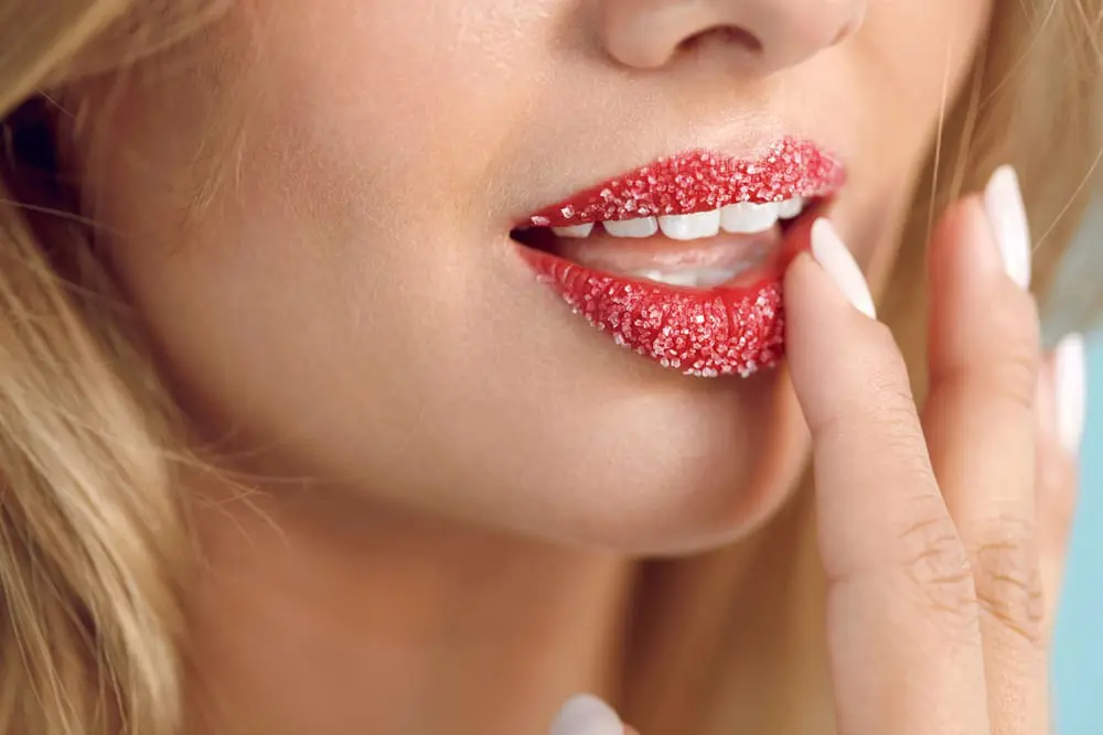 Lippen-Peeling-Routine