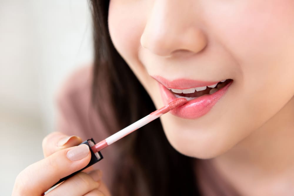 ツヤめく唇を手に入れるための正しい角質ケア方法!